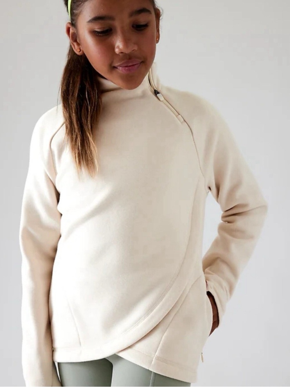 Athleta Girl Cream Pullover Fleece Sweatshirt size 14
